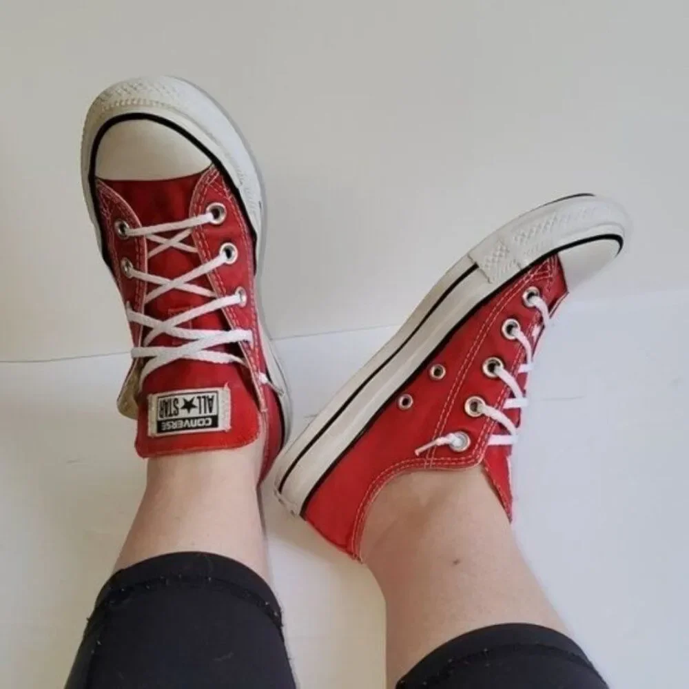 Converse SNEAKERS Red Chuck Taylor All Stars Low Tops SHOES Woman's WOMEN'S  6